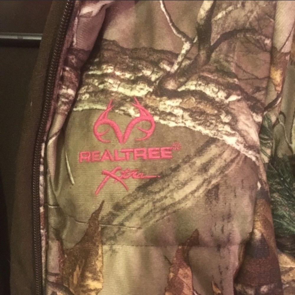 Realtree Coat - Picture 3 of 4